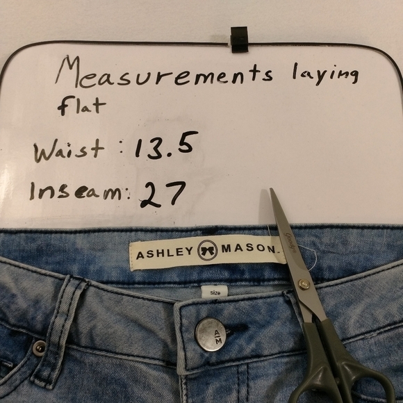 ASHLEY MASON ACID WASHED STRETCH JEANS - Picture 7 of 7